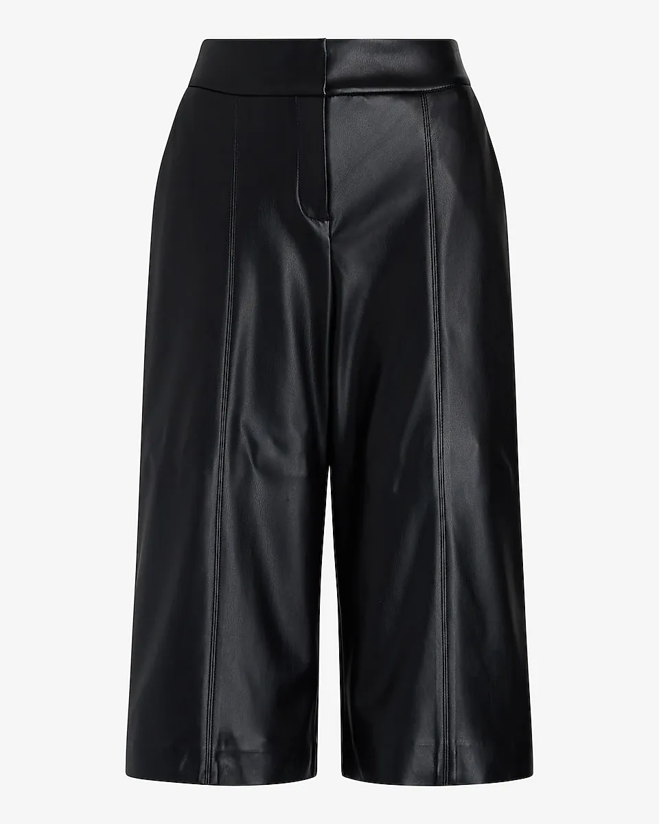 Editor High Waisted Faux Leather Seamed Gaucho Pant in Pitch Black