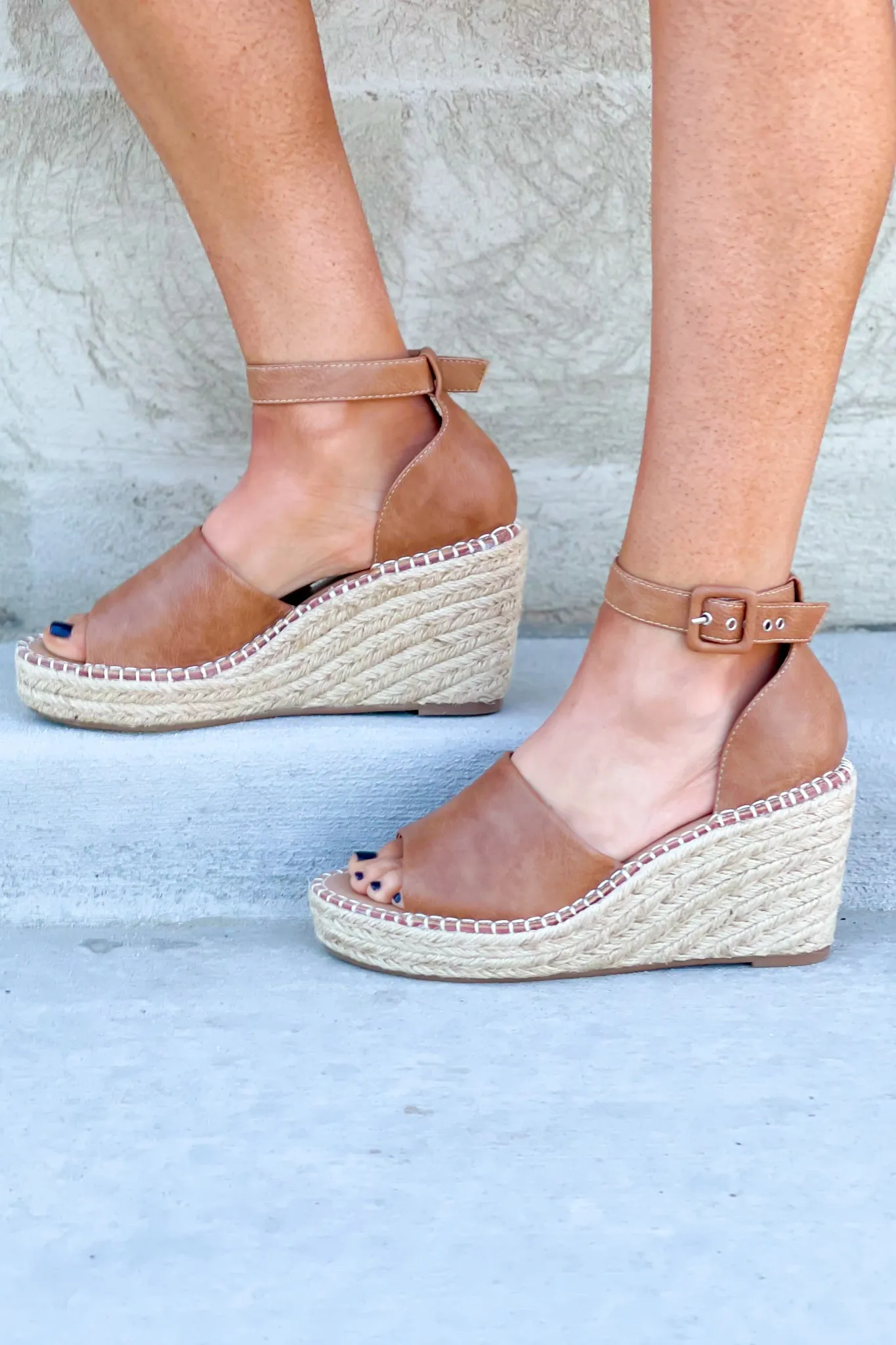 Faye Wedges