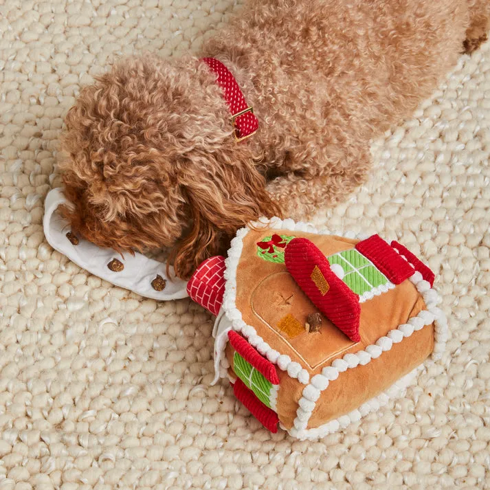 Foggy Dog Gingerbread House Interactive Snuffle Holiday Dog Toy