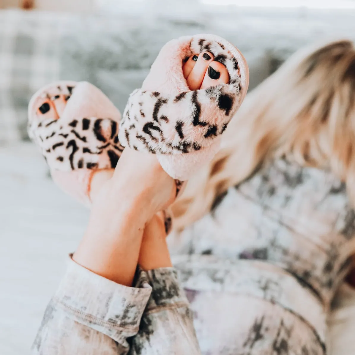 Let's Get Cozy Leopard Slippers - Pink