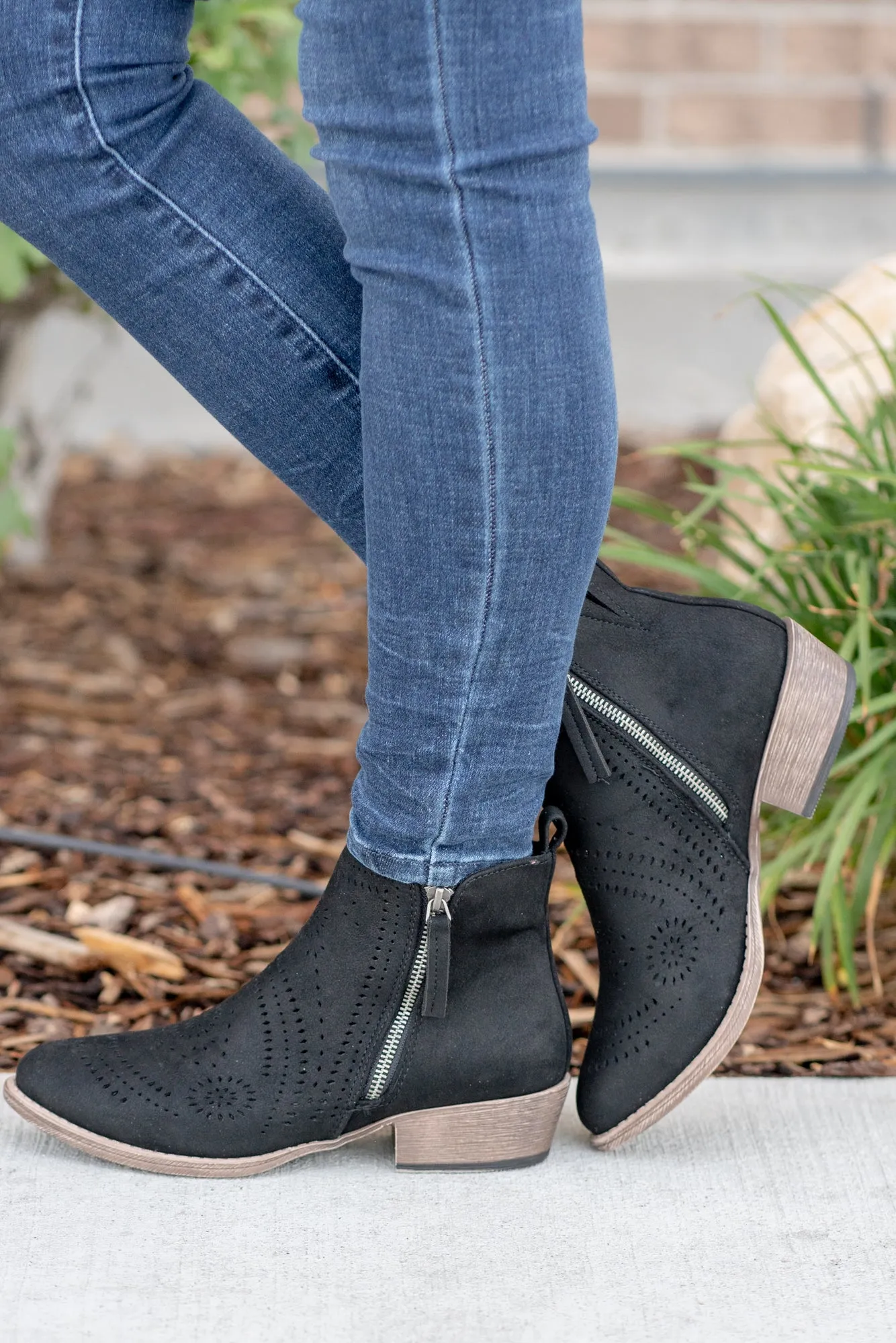 Lisette Ankle Boots - Black
