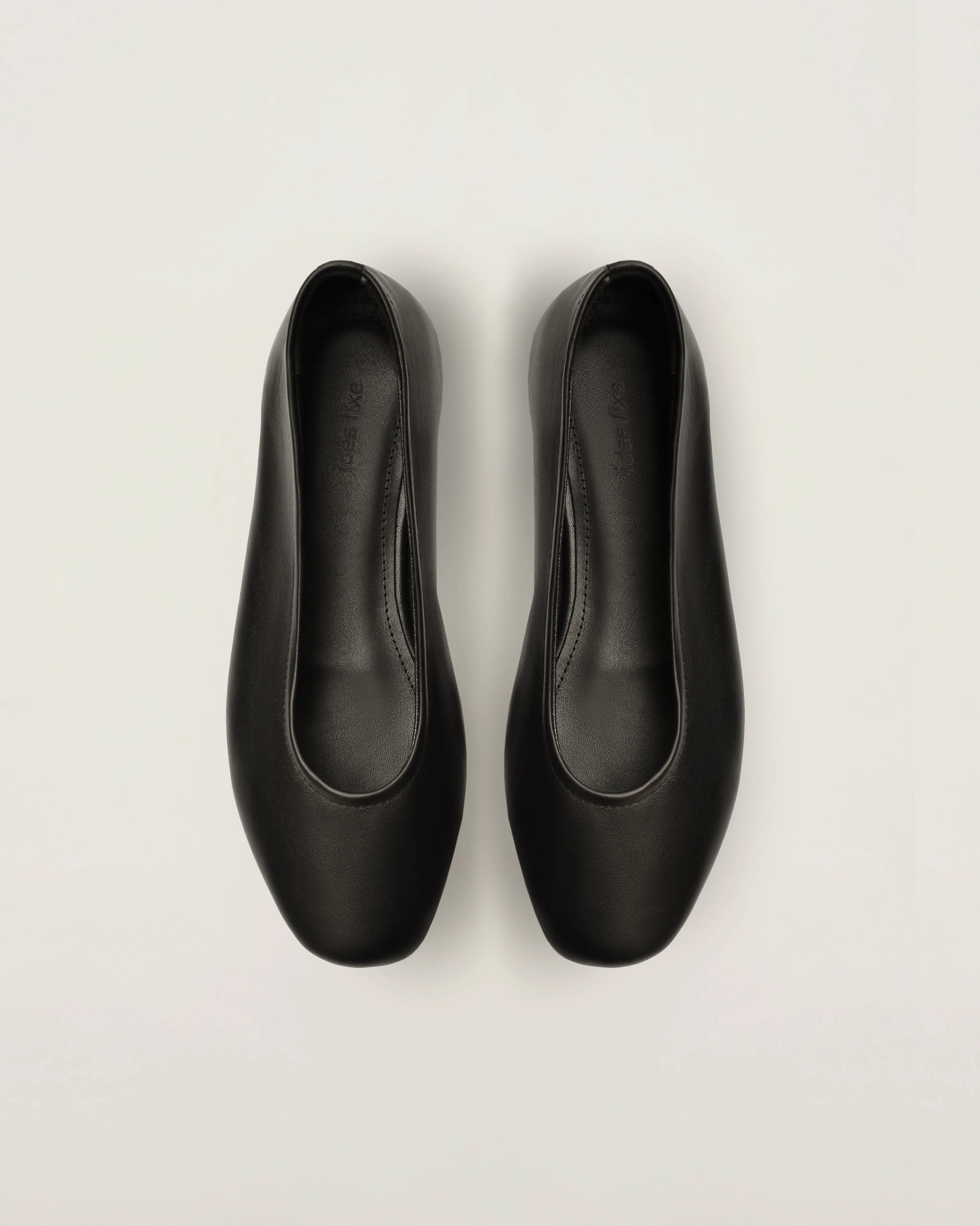 Margot flats black