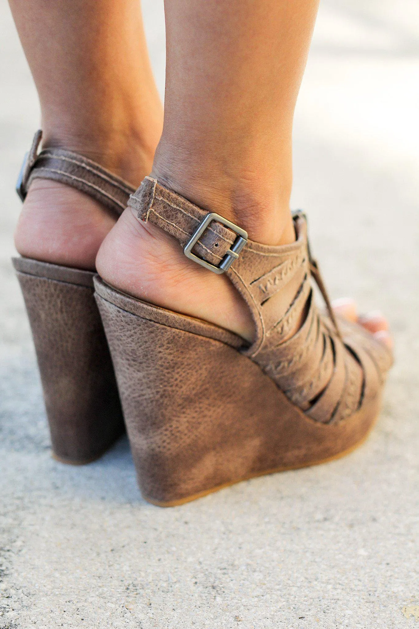 Saucin Taupe Wedges