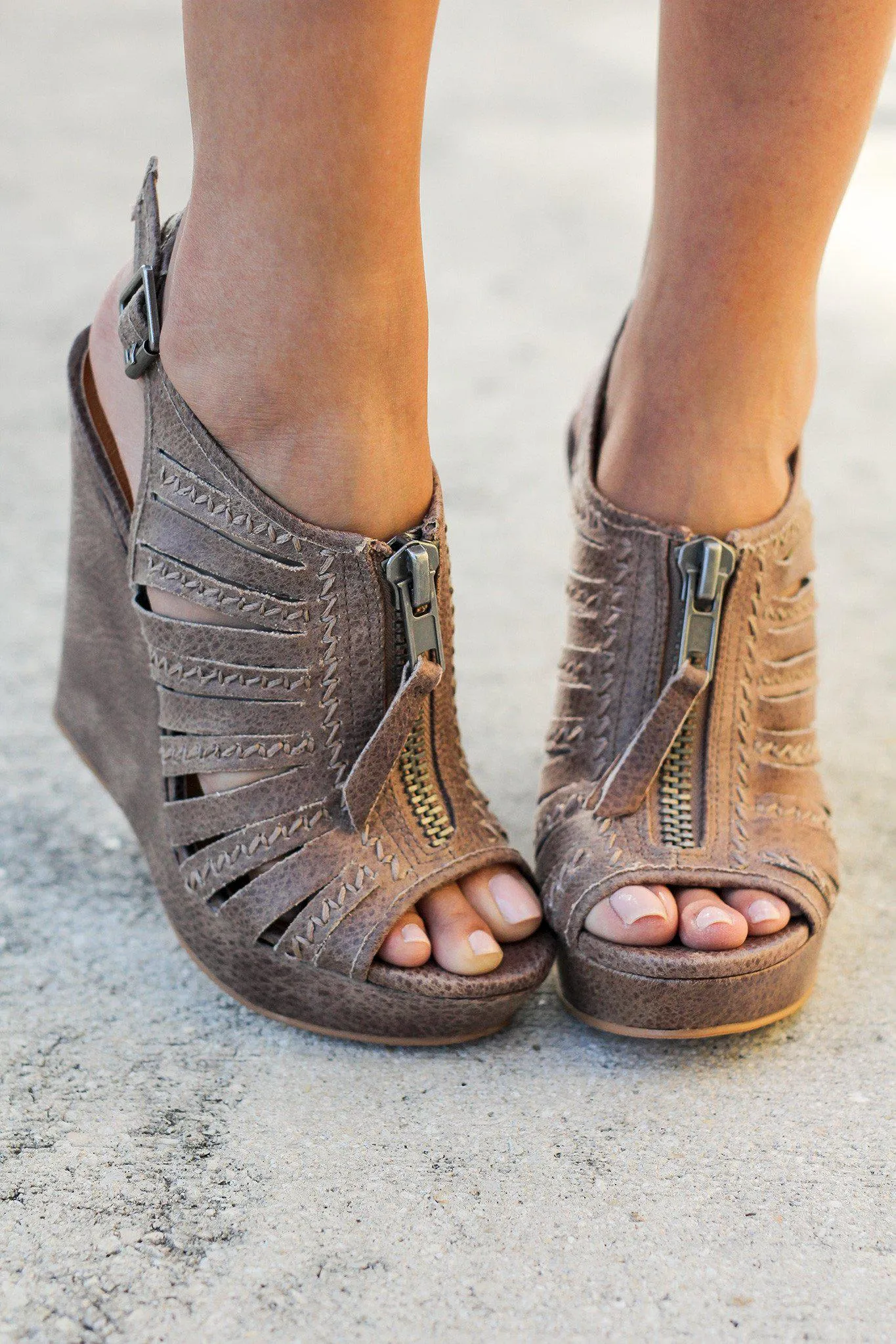 Saucin Taupe Wedges